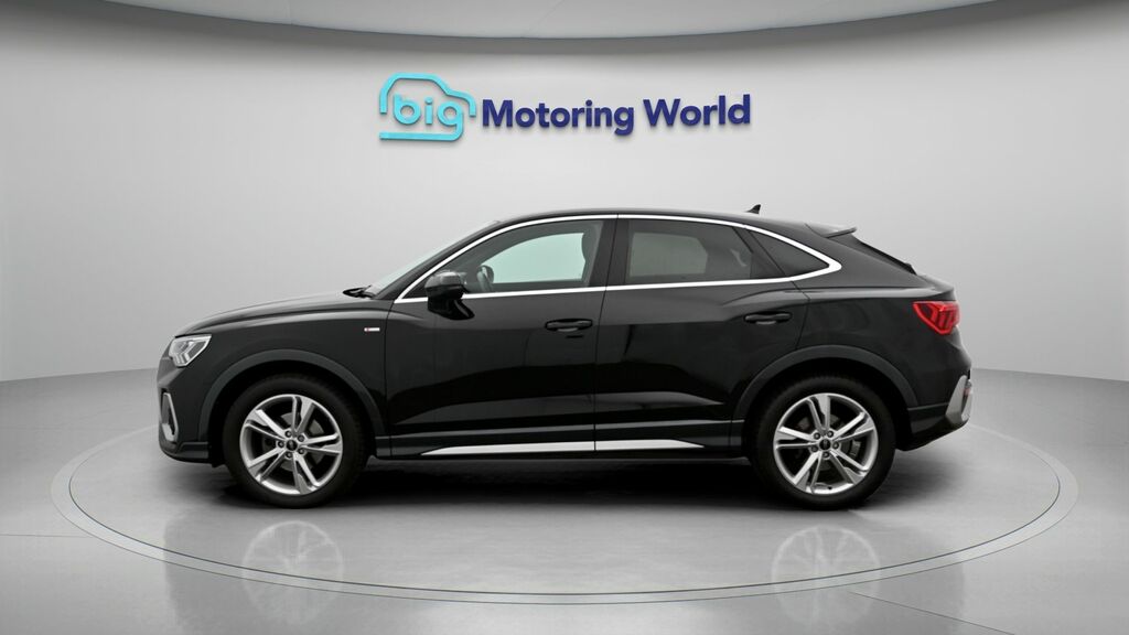 Audi Q3 S Line WU73NMM Black #4