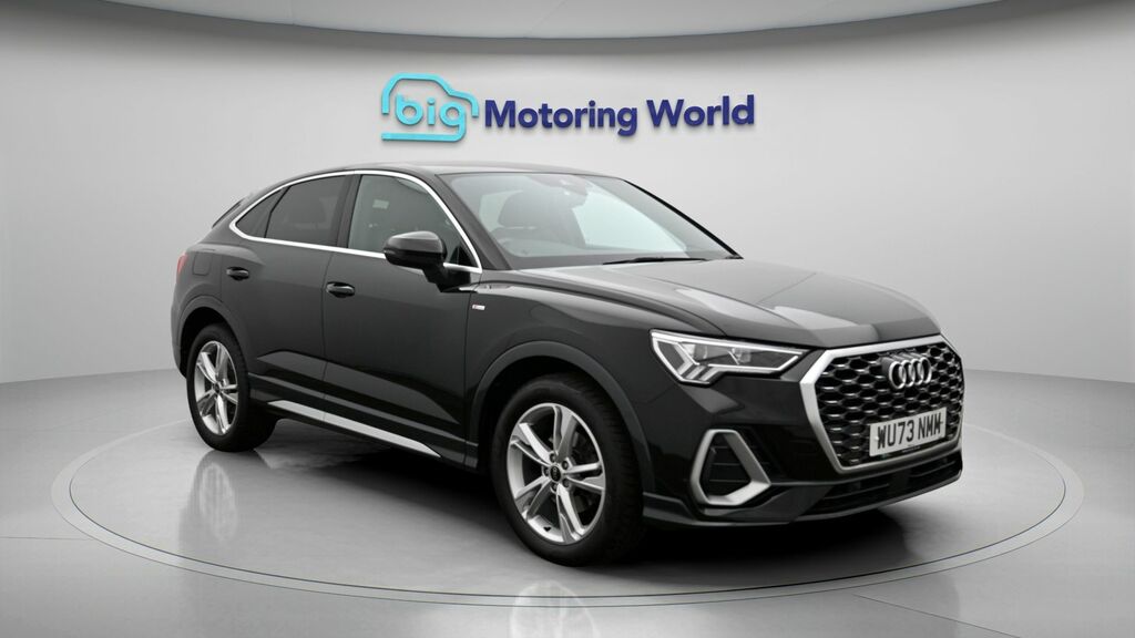 Audi Q3 S Line Black