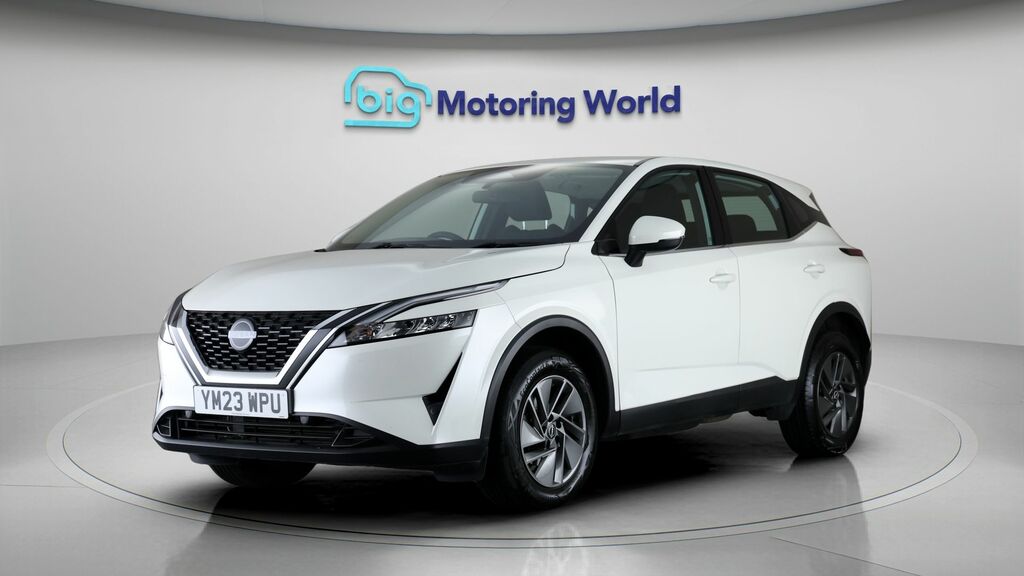 Nissan Qashqai Acenta Premium YM23WPU White #3