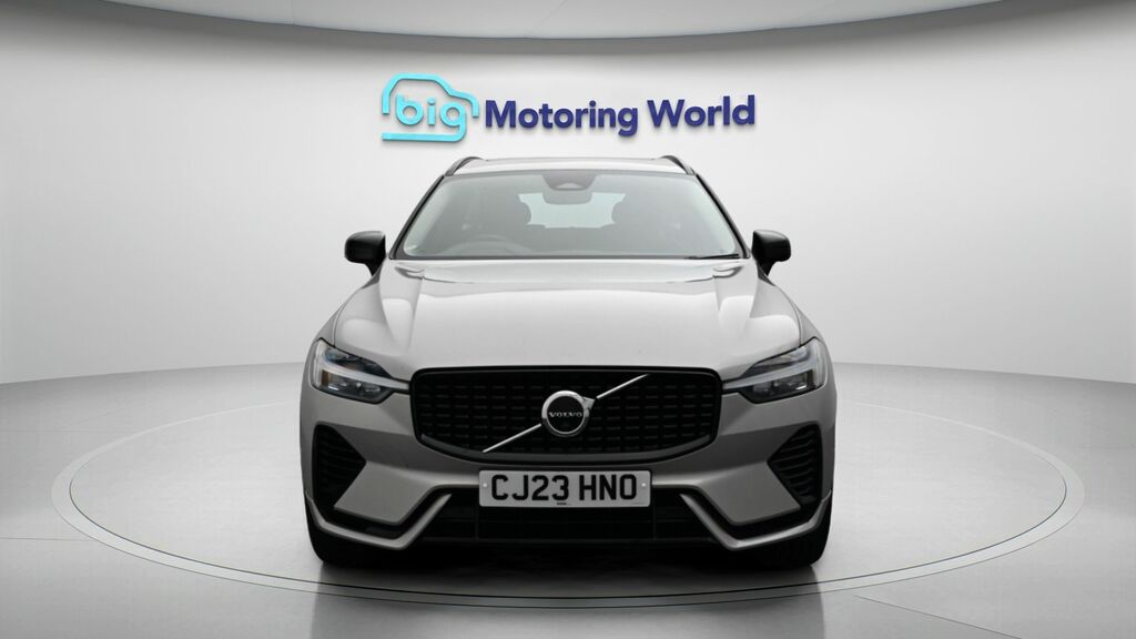 Volvo XC60 Plus Silver #2