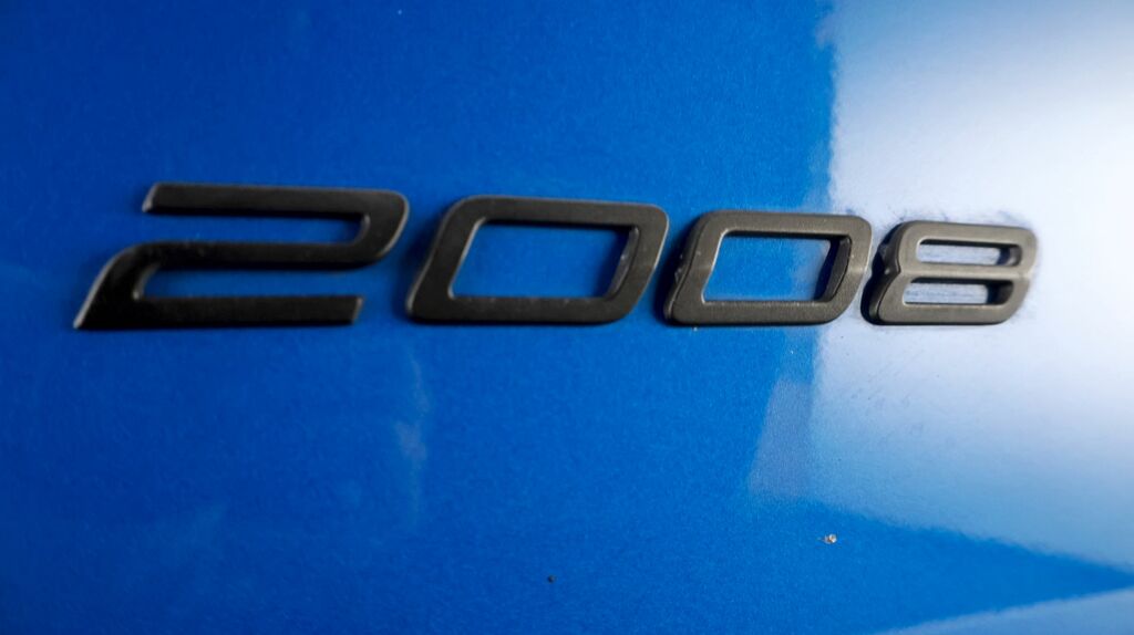 Peugeot 2008 1.2 Puretech Gt Suv Eat Euro 6 Ss 1  #23
