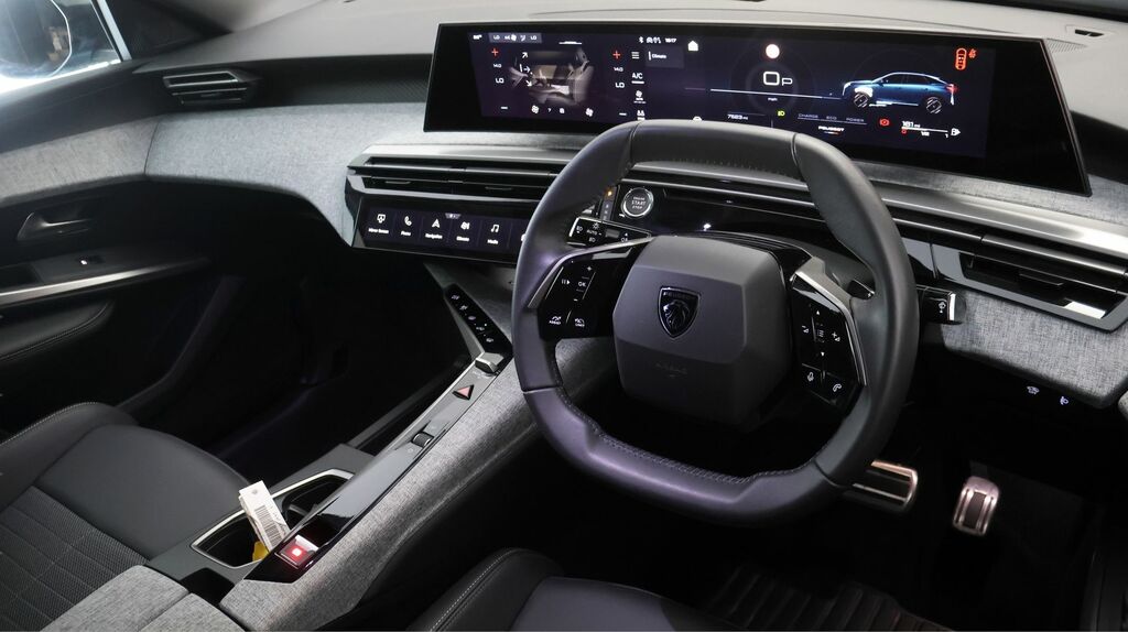 Peugeot 3008 73Kwh Gt Suv 210 Ps Blue #9