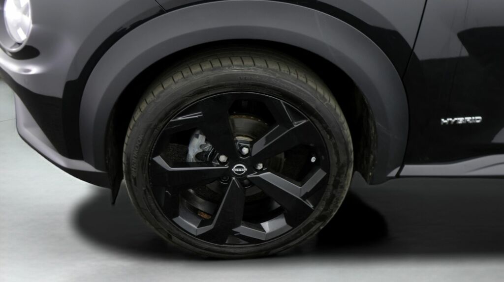 Nissan Juke 1.6 N-connecta Suv Hybrid Euro 6 Black #18