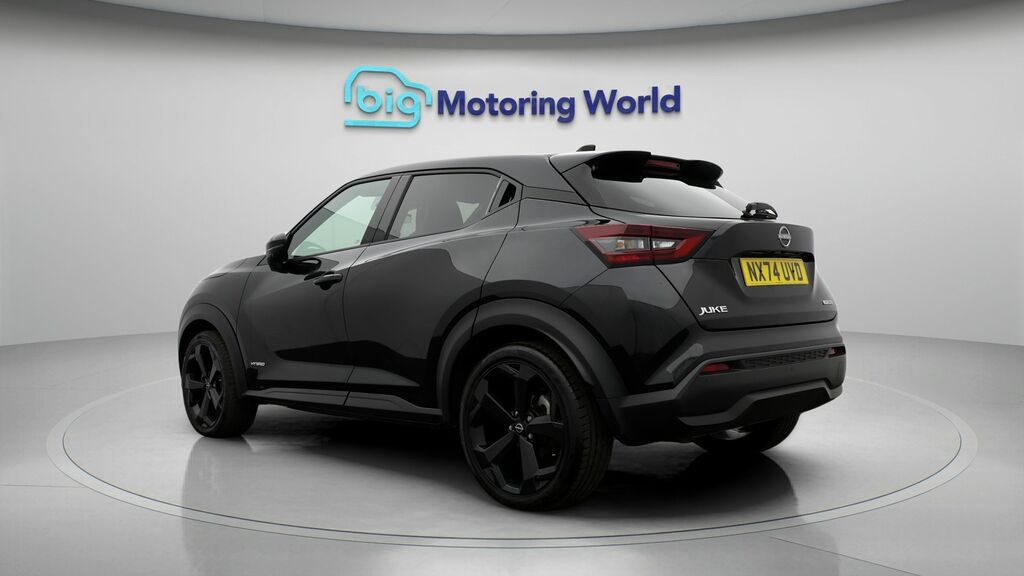Nissan Juke Tekna Black #5