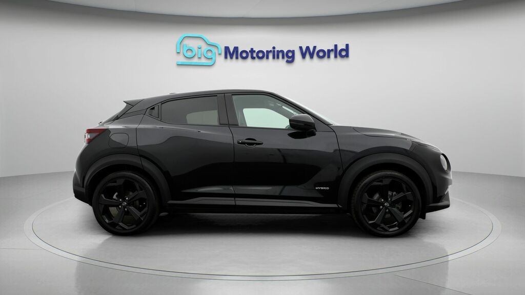 Nissan Juke 1.6 N-connecta Suv Hybrid Euro 6 Black #8