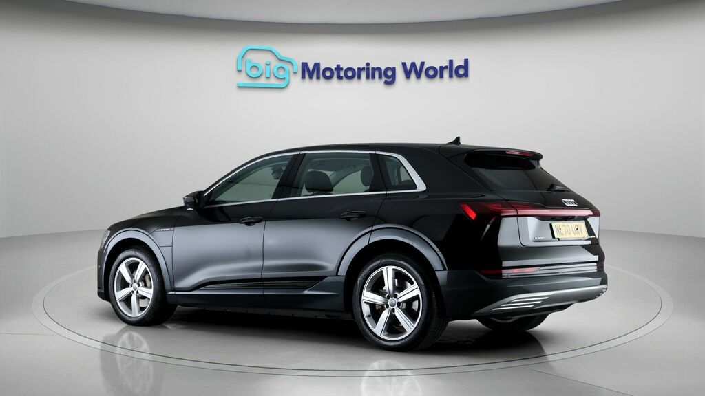 Audi E-tron Technik Black #5