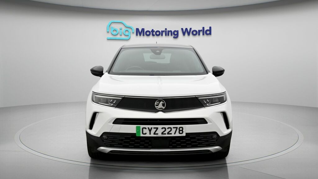 Vauxhall Mokka-e Ultimate White #2