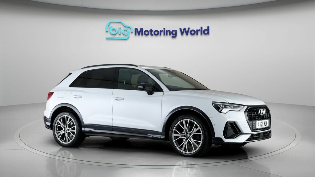 Audi Q3 Vorsprung White