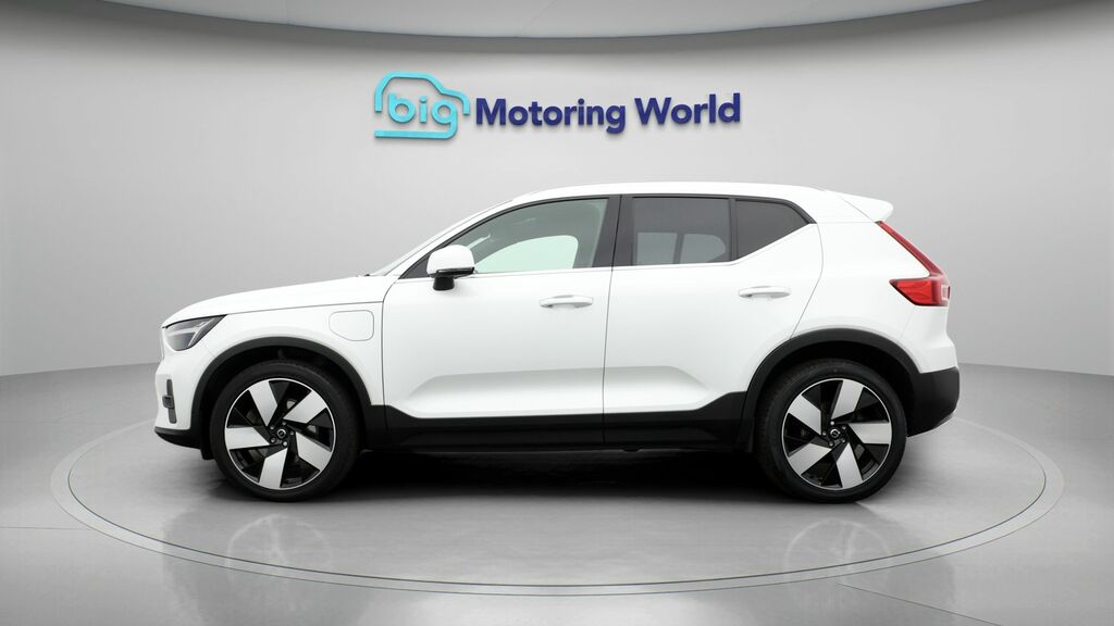 Volvo XC40 Ultimate Bright NK72UAV White #4