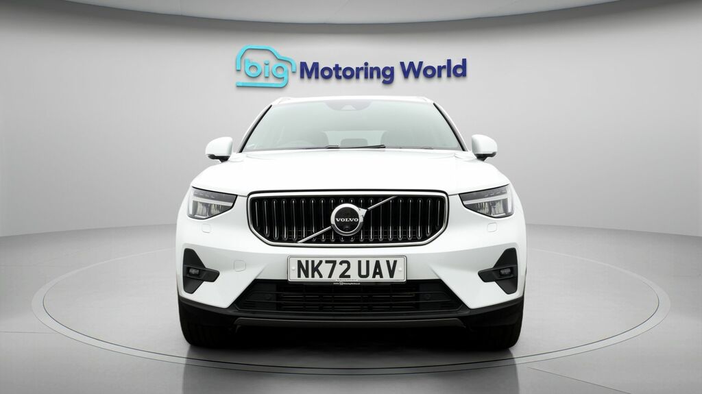 Volvo XC40 Ultimate Bright NK72UAV White #2