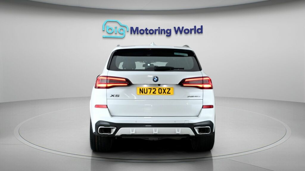 BMW X5 M M Sport White #6
