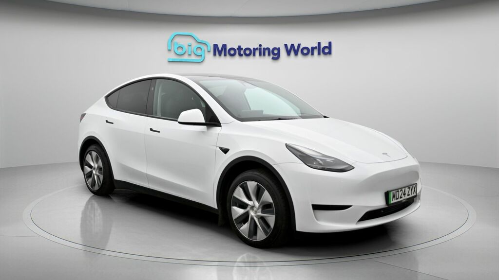 Tesla Model Y Y Model Y Rwd White