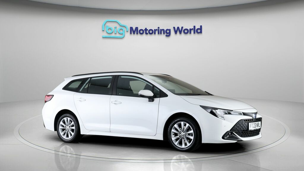 Toyota Corolla Icon White