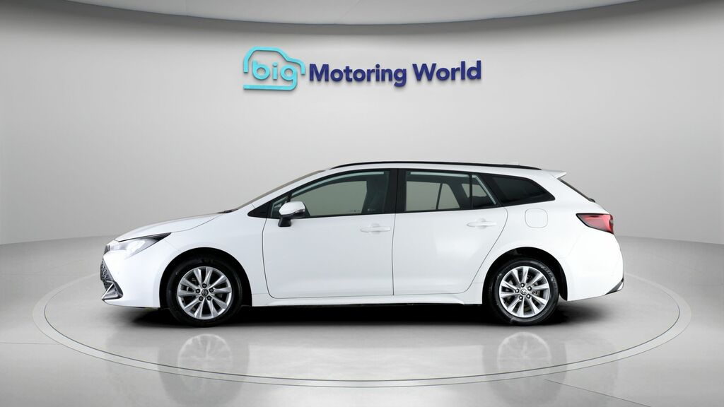 Toyota Corolla Icon FT23NRL White #4