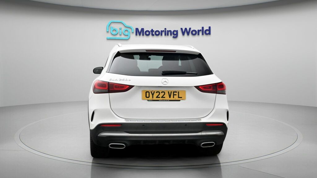 Mercedes-Benz GLA Class Exclusive Edition OY22VFL White #6