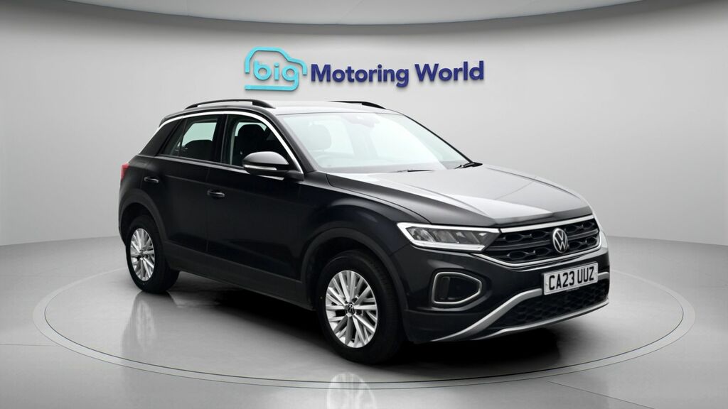Volkswagen T-Roc Life Black