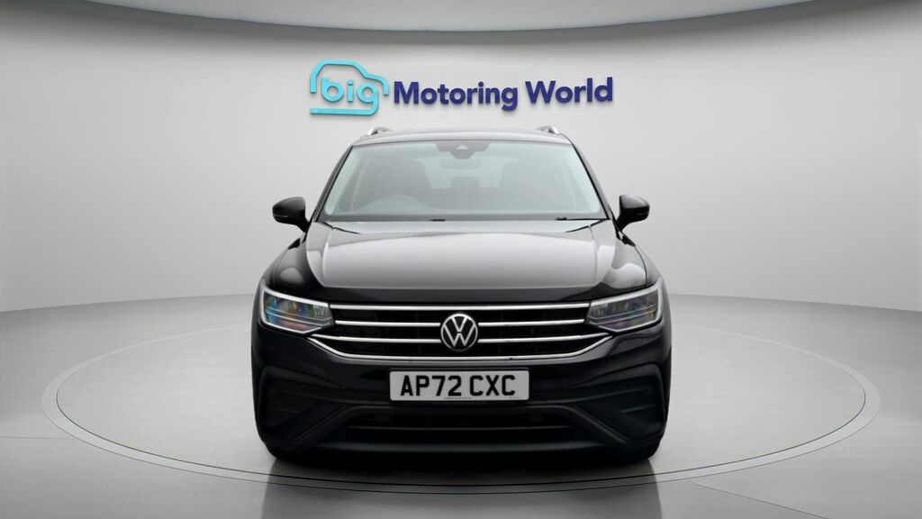 Volkswagen Tiguan Allspace Life Black #2