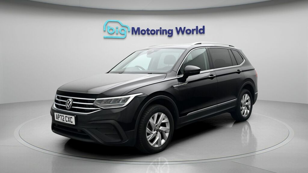Volkswagen Tiguan Allspace Life Black #3