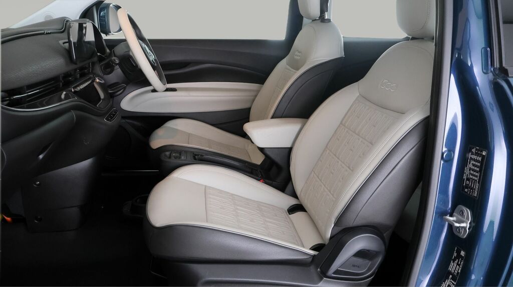 Fiat 500E C Passion Blue #13