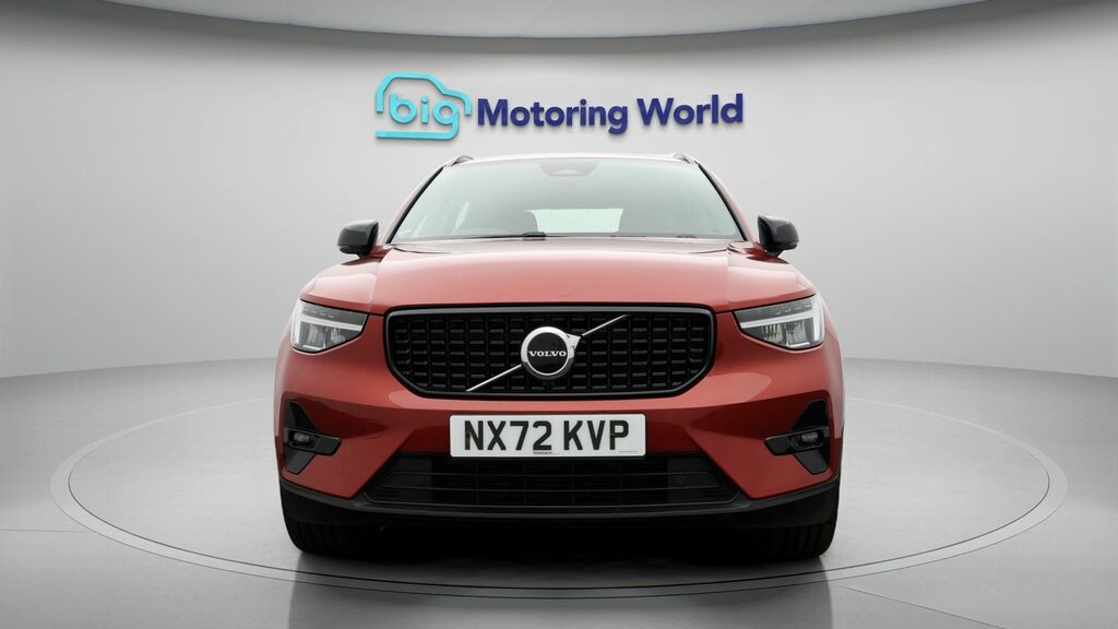 Volvo XC40 Plus Red #2
