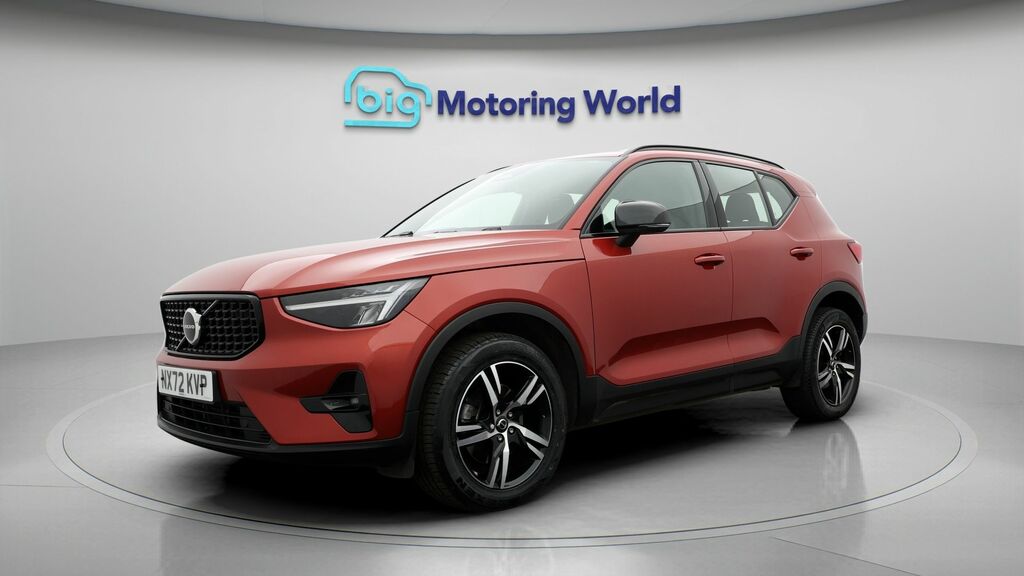 Volvo XC40 Plus Red #3