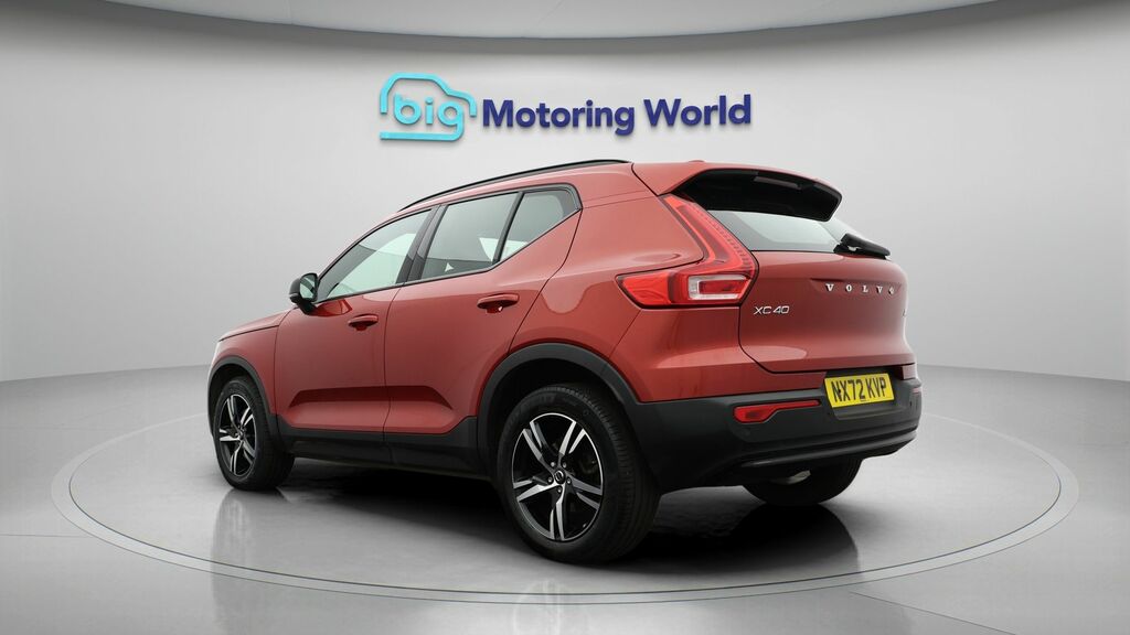 Volvo XC40 Plus Red #5