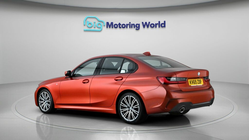 BMW 3 Series M Sport KV69ZDF Orange #5