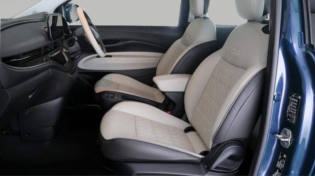 Fiat 500E C Automatic Black #13