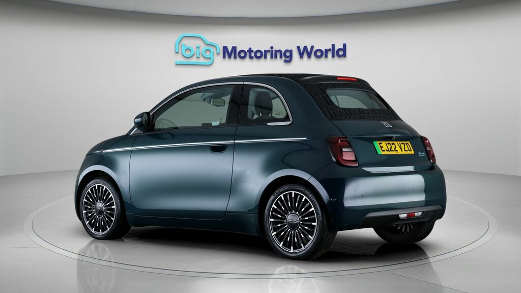 Fiat 500E C Automatic Black #5