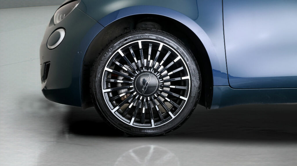 Fiat 500E C Automatic Black #17