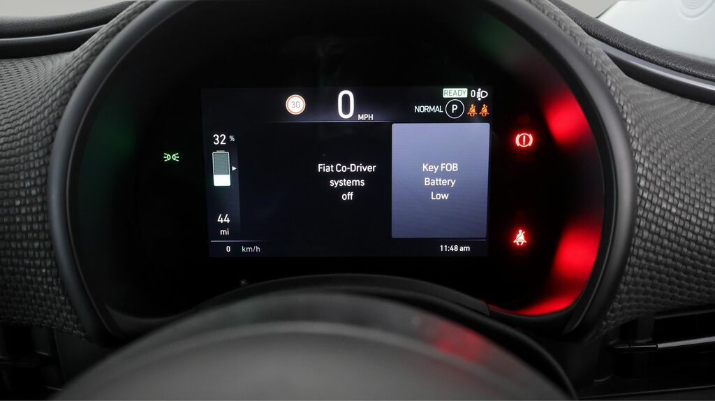 Fiat 500E C Automatic Black #10