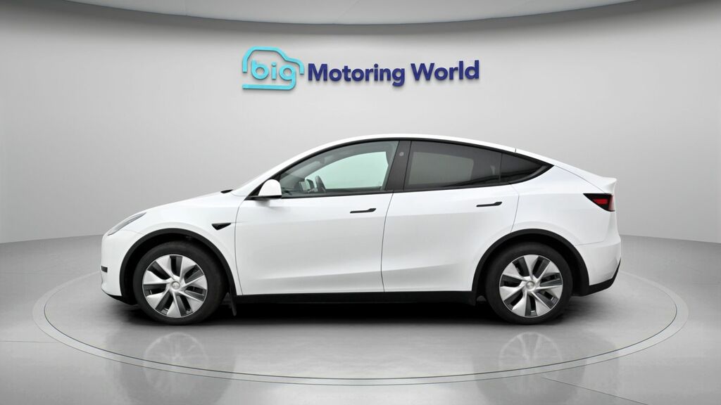Tesla Model Y Y Model Y Rwd LJ24ALZ White #4