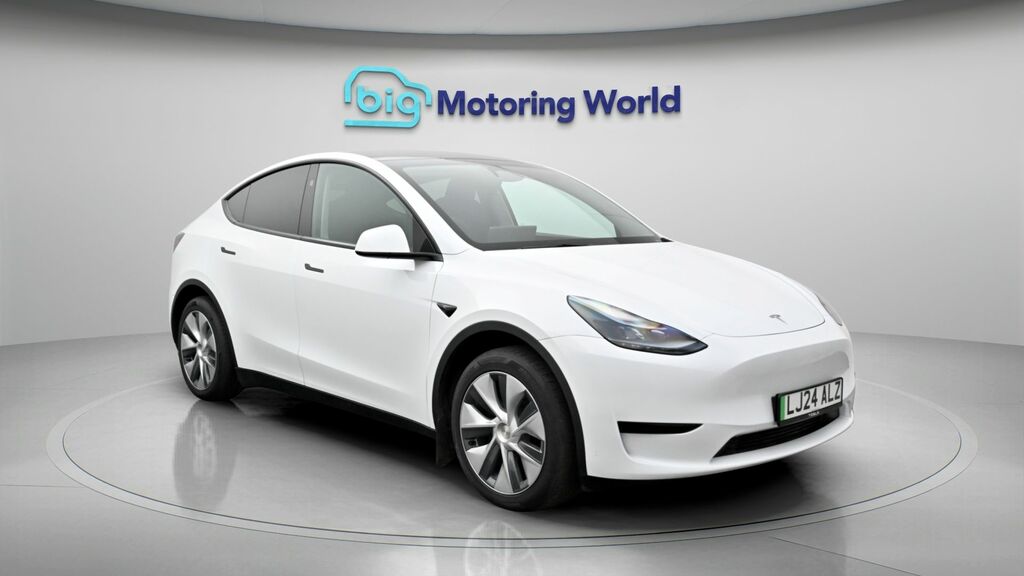 Tesla Model Y Y Model Y Rwd White