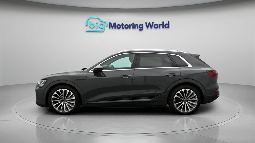 Audi Q8 e tron S Line Grey #4
