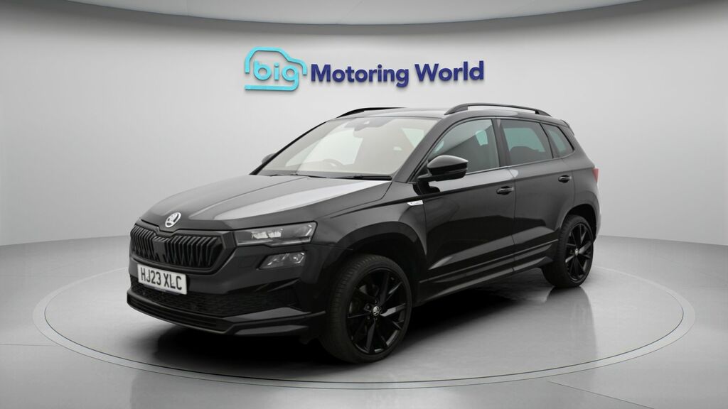 Skoda Karoq Sportline Black #3