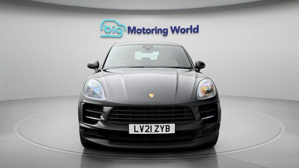 Porsche Macan S Black #2