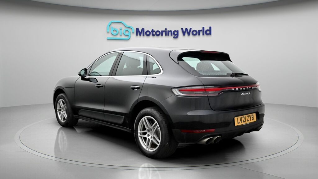 Porsche Macan S Black #5