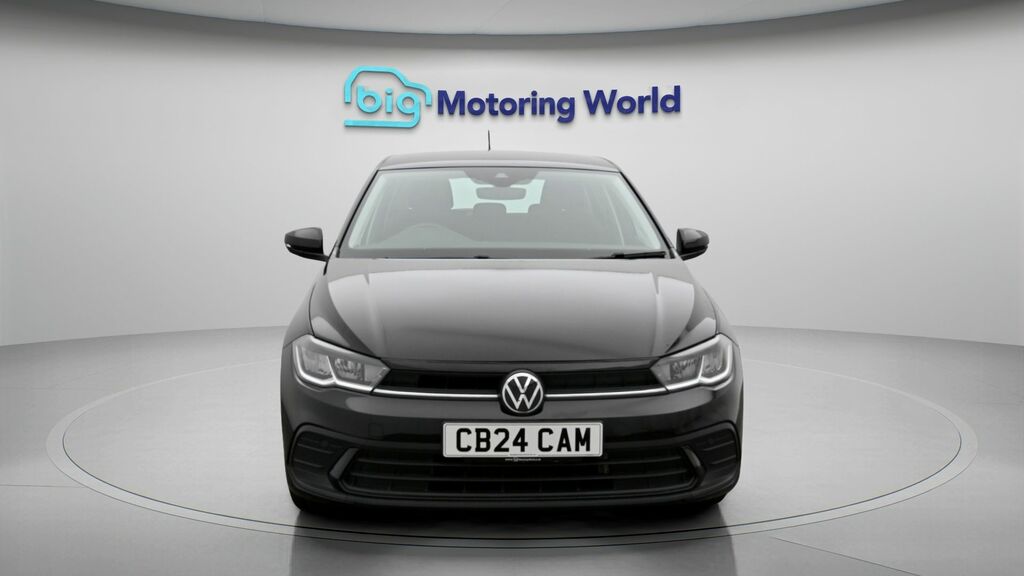 Volkswagen Polo Life CB24CAM Black #2