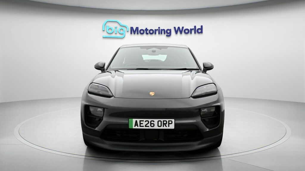 Porsche Macan Macan Electric Grey #2