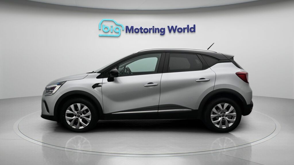 Renault Captur Iconic Black #4