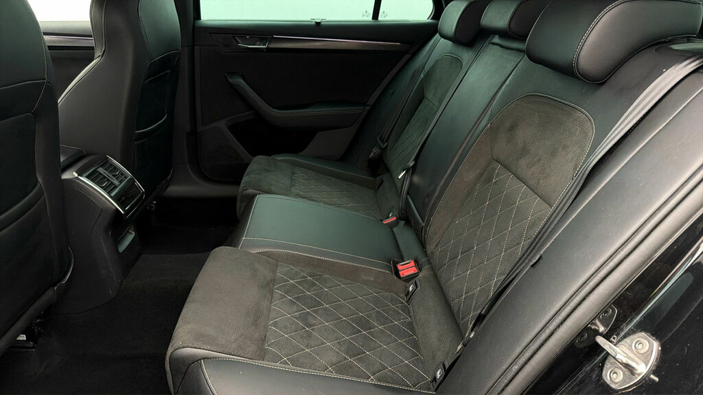 Skoda Superb Se Technology Black #15