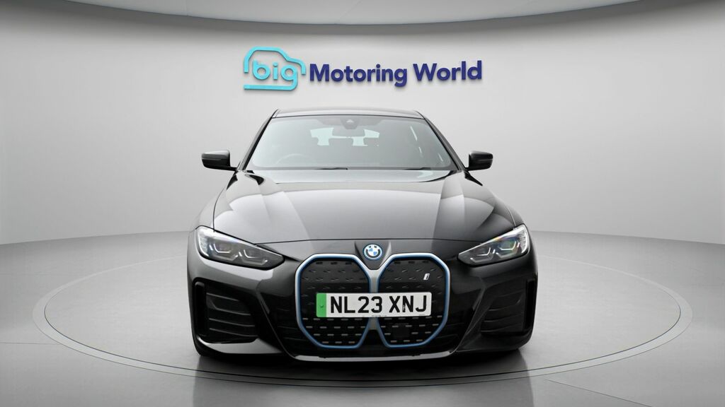 BMW i4 M Sport NL23XNJ Black #2