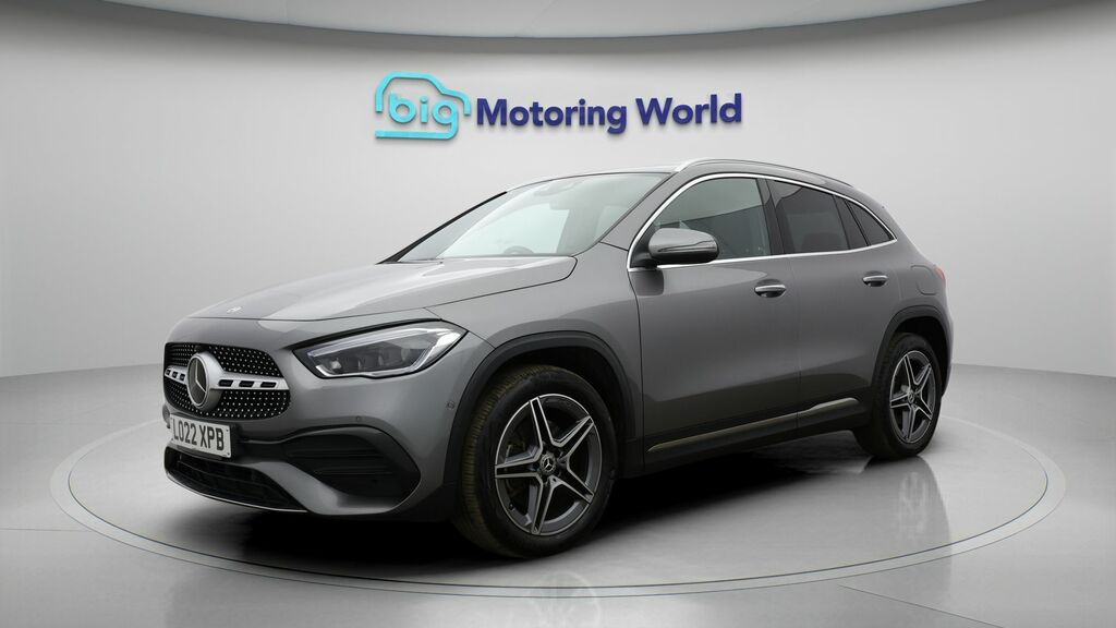 Mercedes-Benz GLA Class Exclusive Edition Grey #3