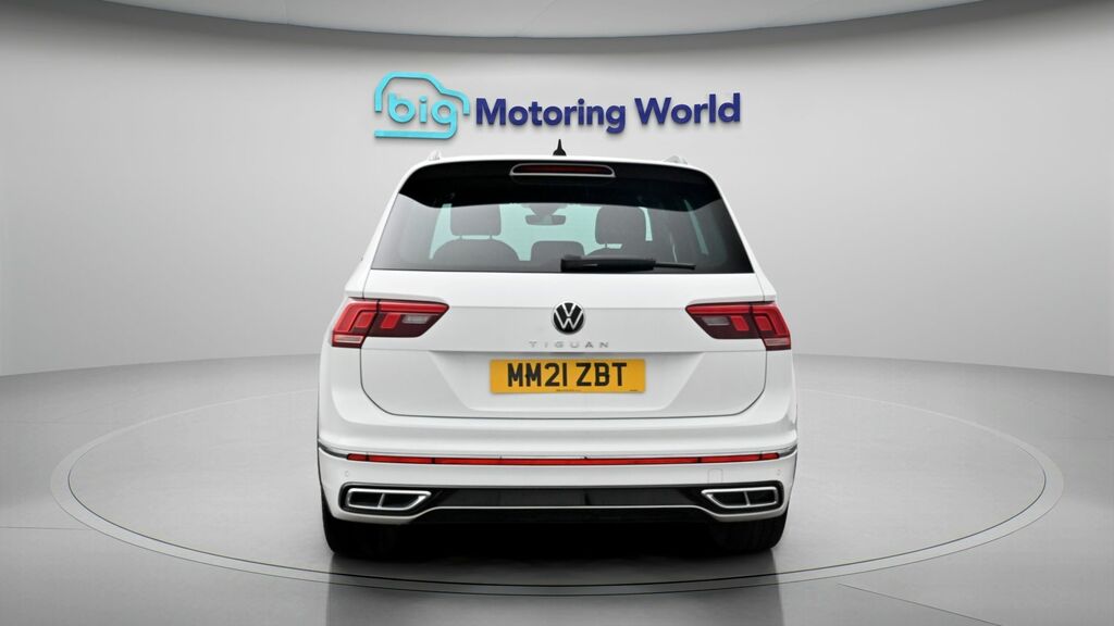 Volkswagen Tiguan R-line MM21ZBT White #6