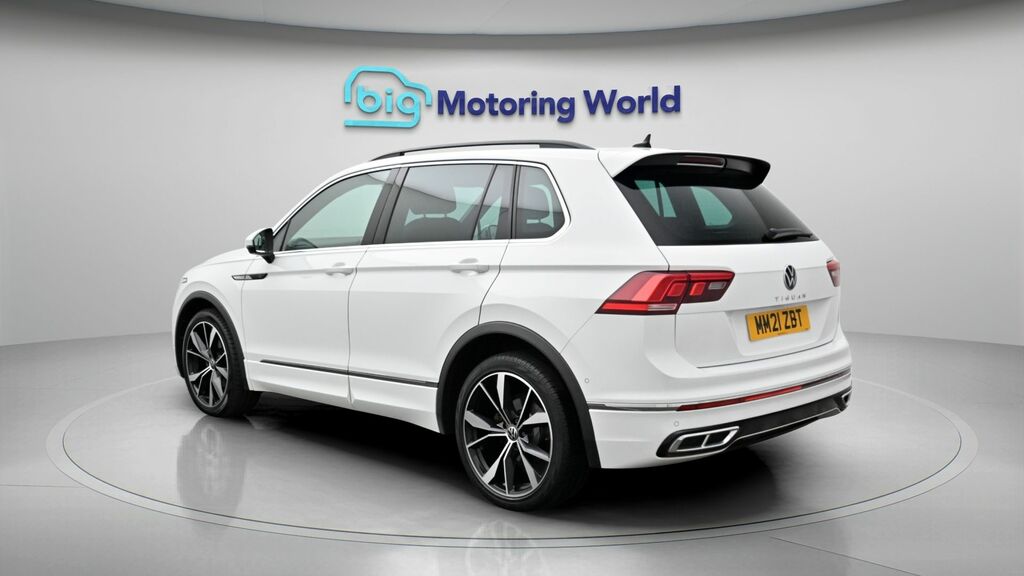 Volkswagen Tiguan R-line MM21ZBT White #5