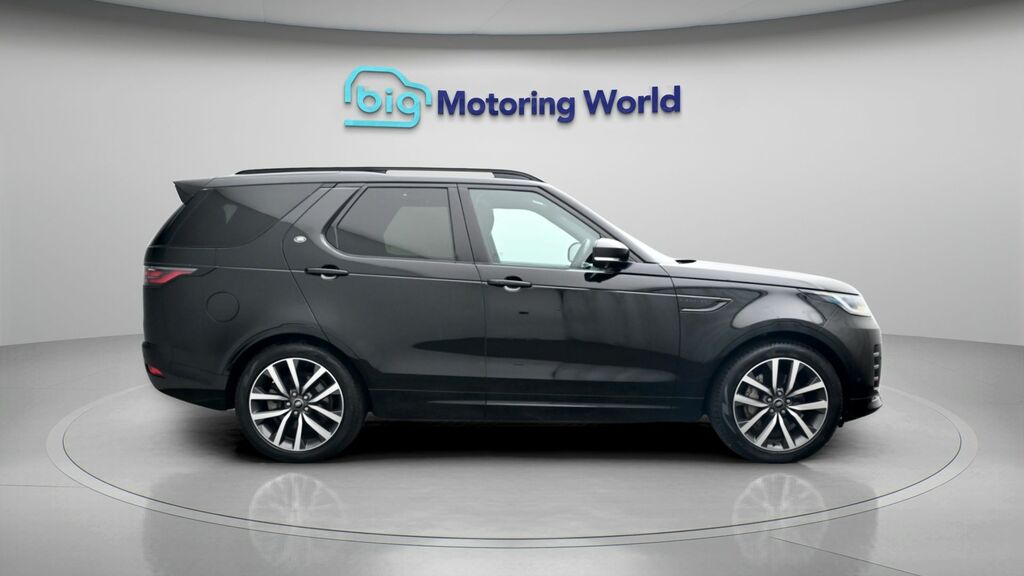 Land Rover Discovery Black #8