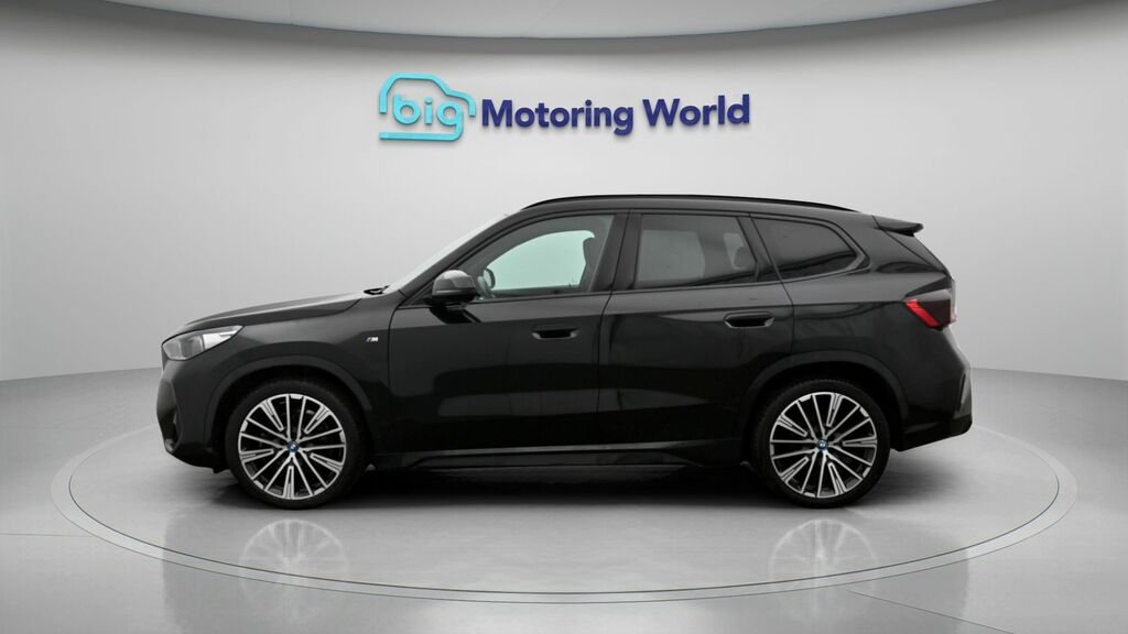 BMW iX1 M Sport Black #4