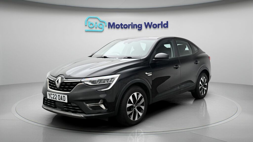 Renault Arkana Iconic Black #3