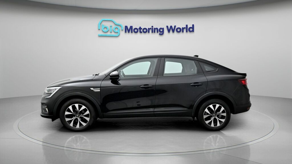 Renault Arkana Iconic Black #4