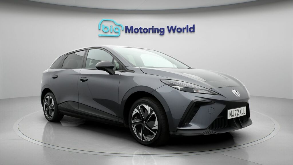 MG MG4 Se Grey
